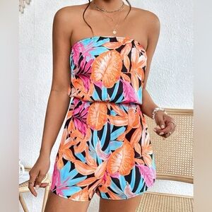 🔖 Strapless Romper Leaf Design